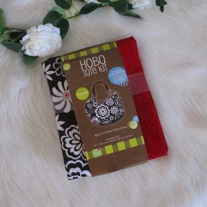 Springs Creative | DIY Hobo Tote Reversible Kit Black White Flowers